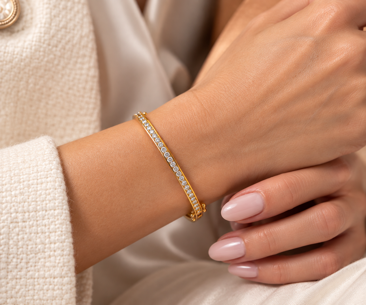 9ct Gold Lab-Grown Diamond Bangle