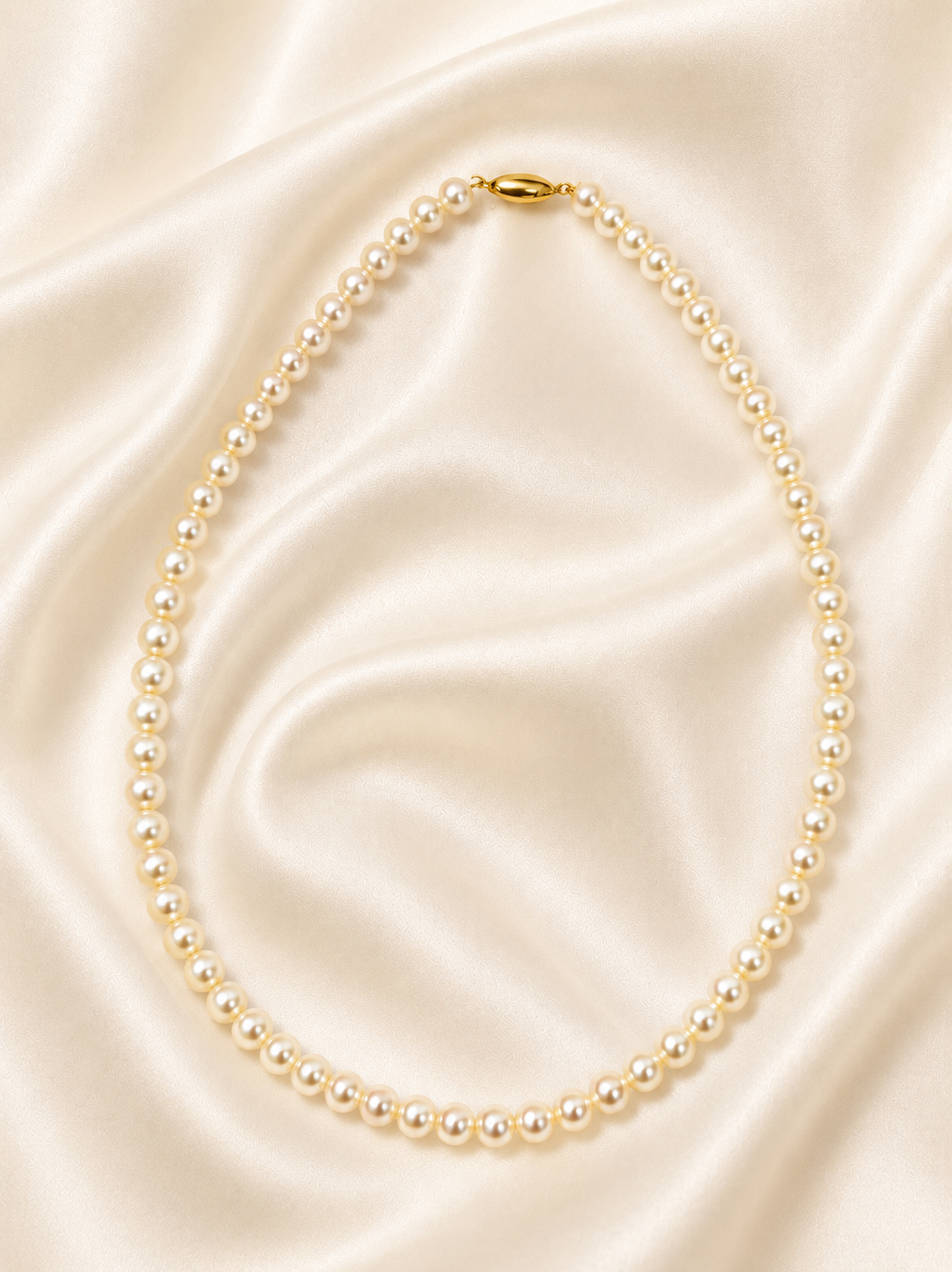 Classic Pearl Necklace
